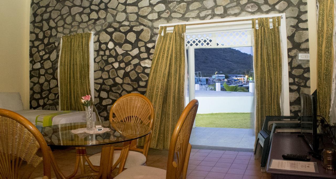 Kings Landing Hotel Cliftons Екстериор снимка