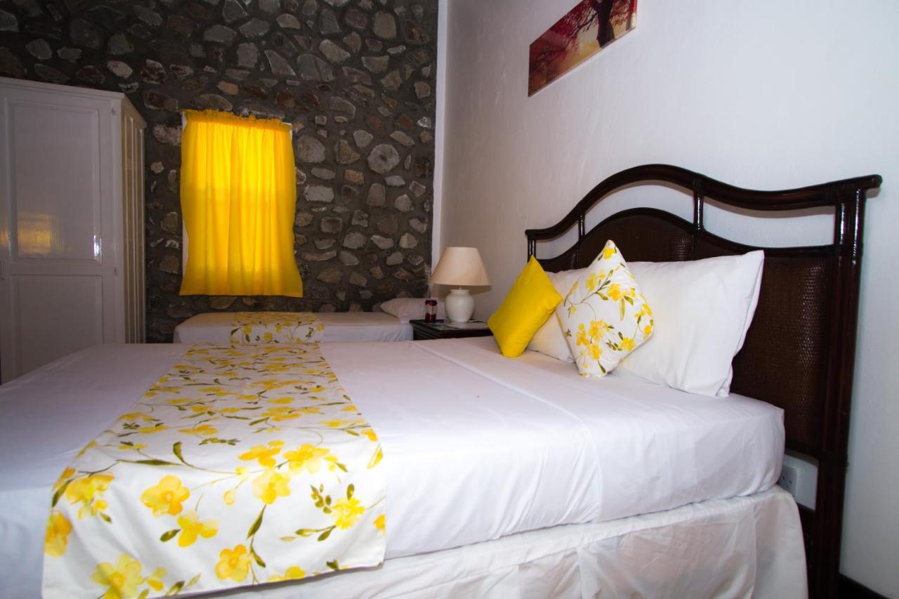 Kings Landing Hotel Cliftons Екстериор снимка