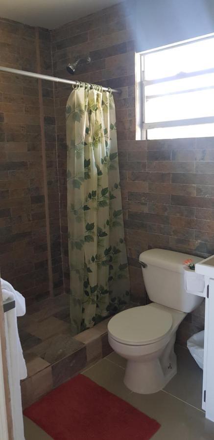 Kings Landing Hotel Cliftons Екстериор снимка