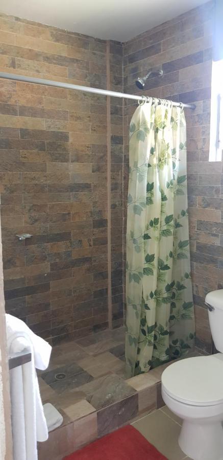 Kings Landing Hotel Cliftons Екстериор снимка